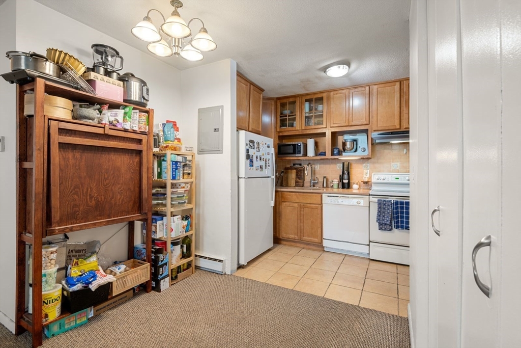 2 Larose Pl 10