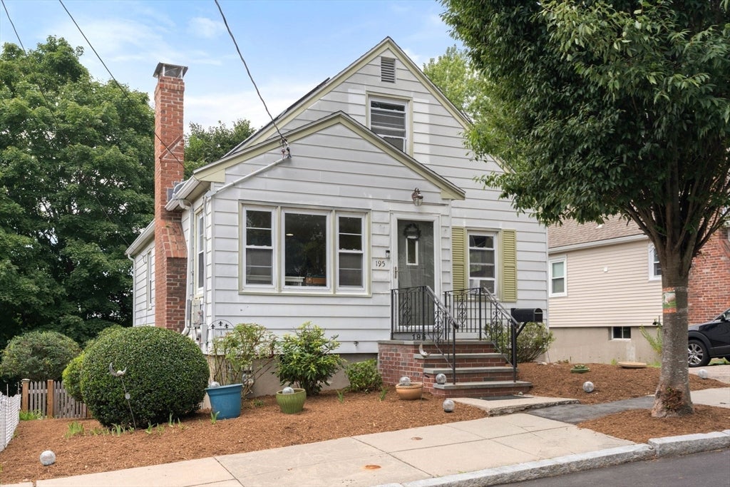 195 Glenellen Rd, Boston, MA Photo #23