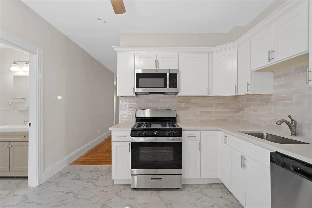 21 1/2 Mount Vernon St 2