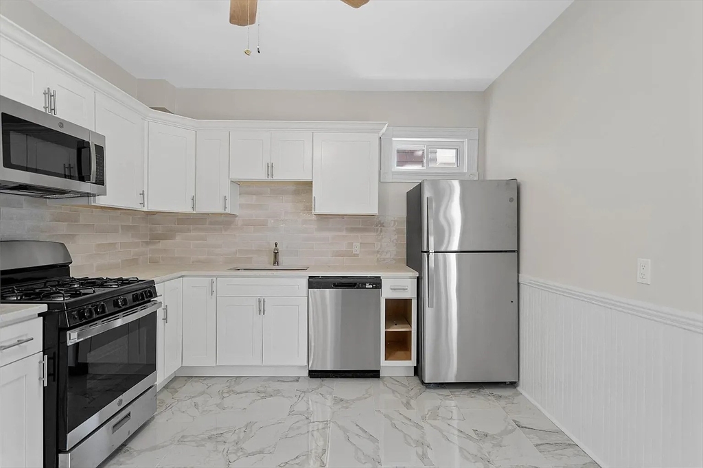 21 1/2 Mount Vernon St 2