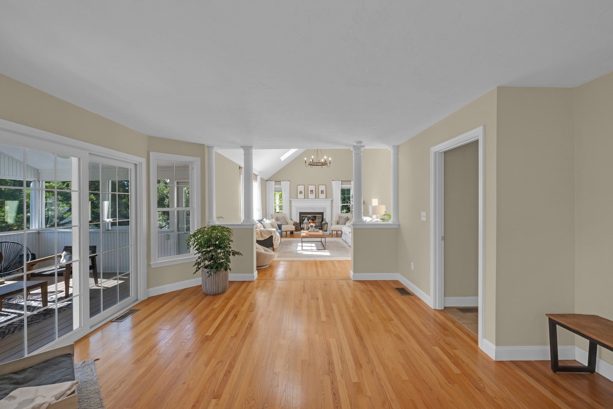 1 Highland Ln, Sturbridge, MA Photo #11
