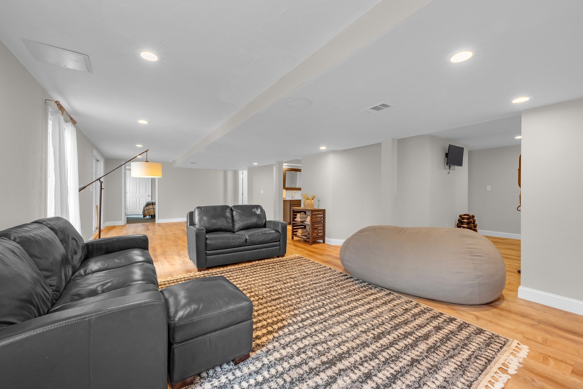 1 Highland Ln, Sturbridge, MA Photo #31
