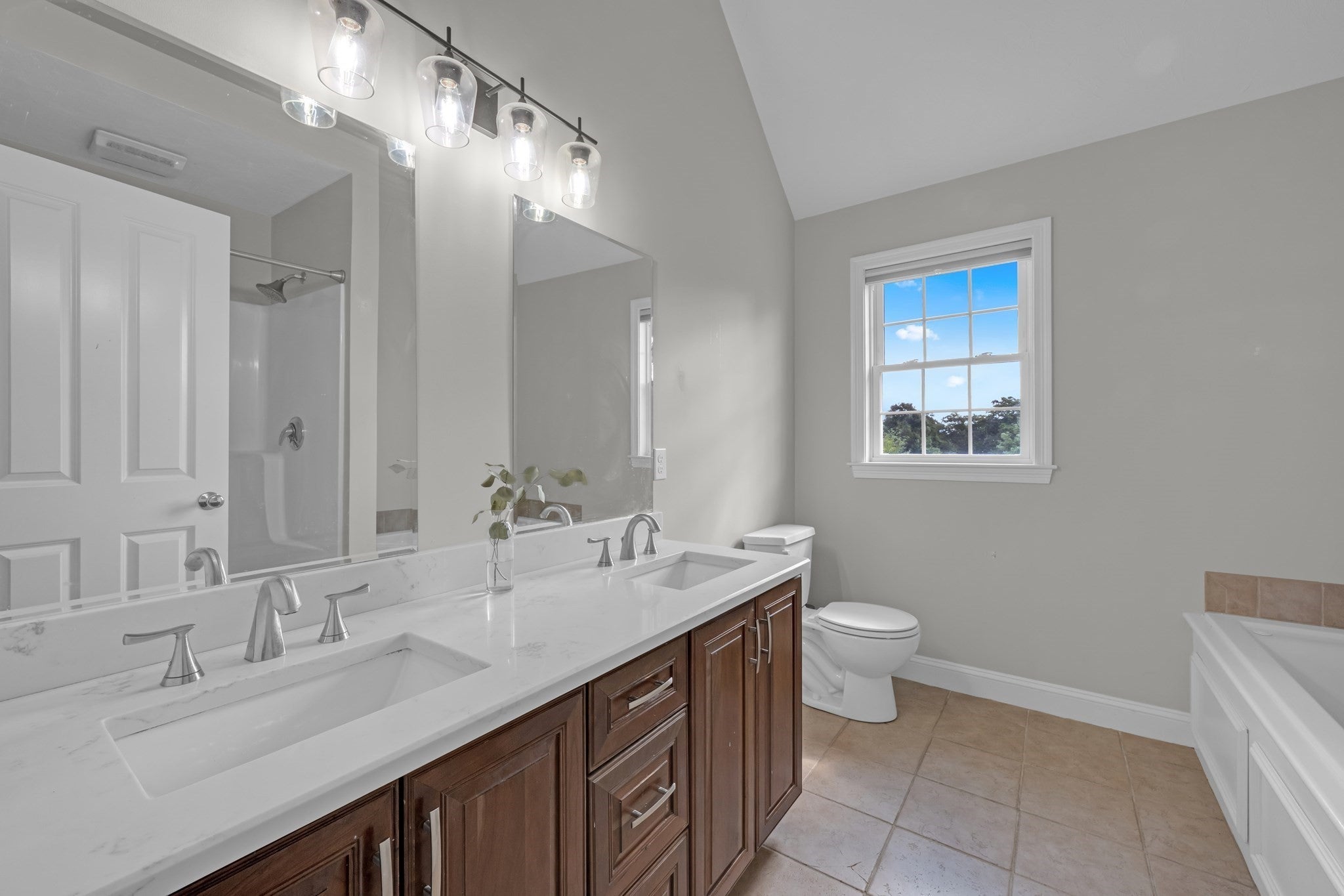 1 Highland Ln, Sturbridge, MA Photo #22