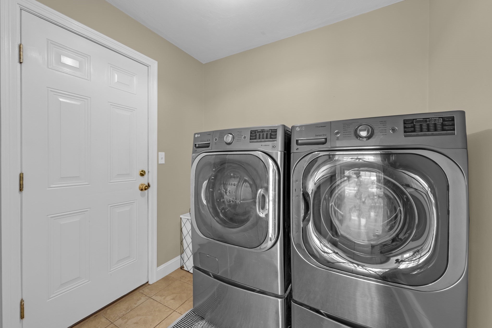 1 Highland Ln, Sturbridge, MA Photo #14