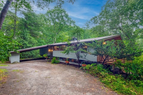 Photo of 20 Stonehedge RD, Lincoln, MA 01773 (MLS # 73546602)