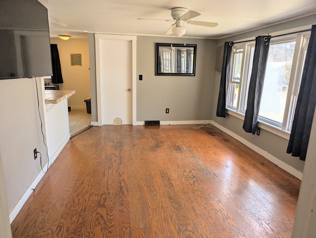 115 Lake Ave