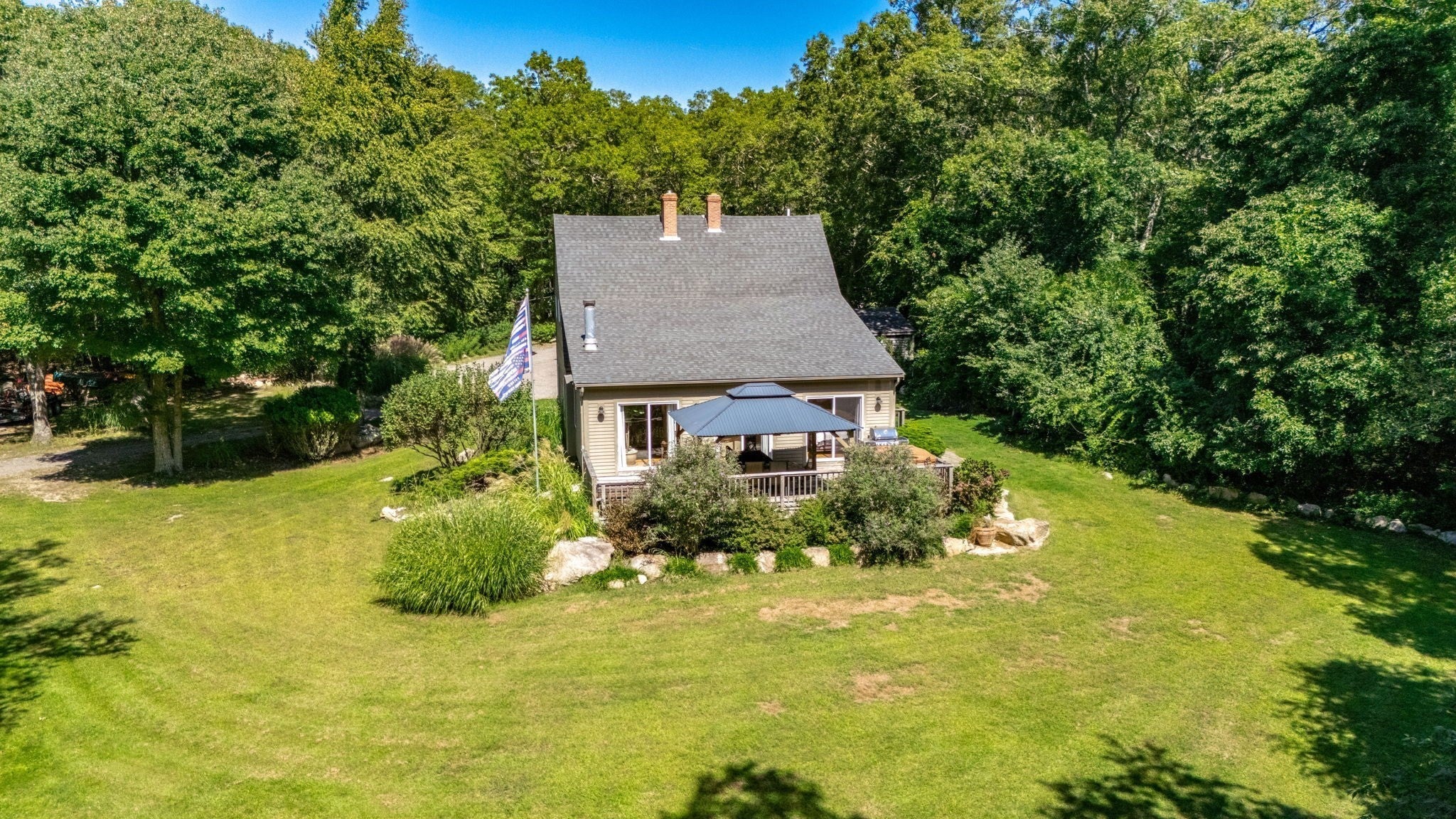 2 Monument Dr, Westport, MA Photo #33