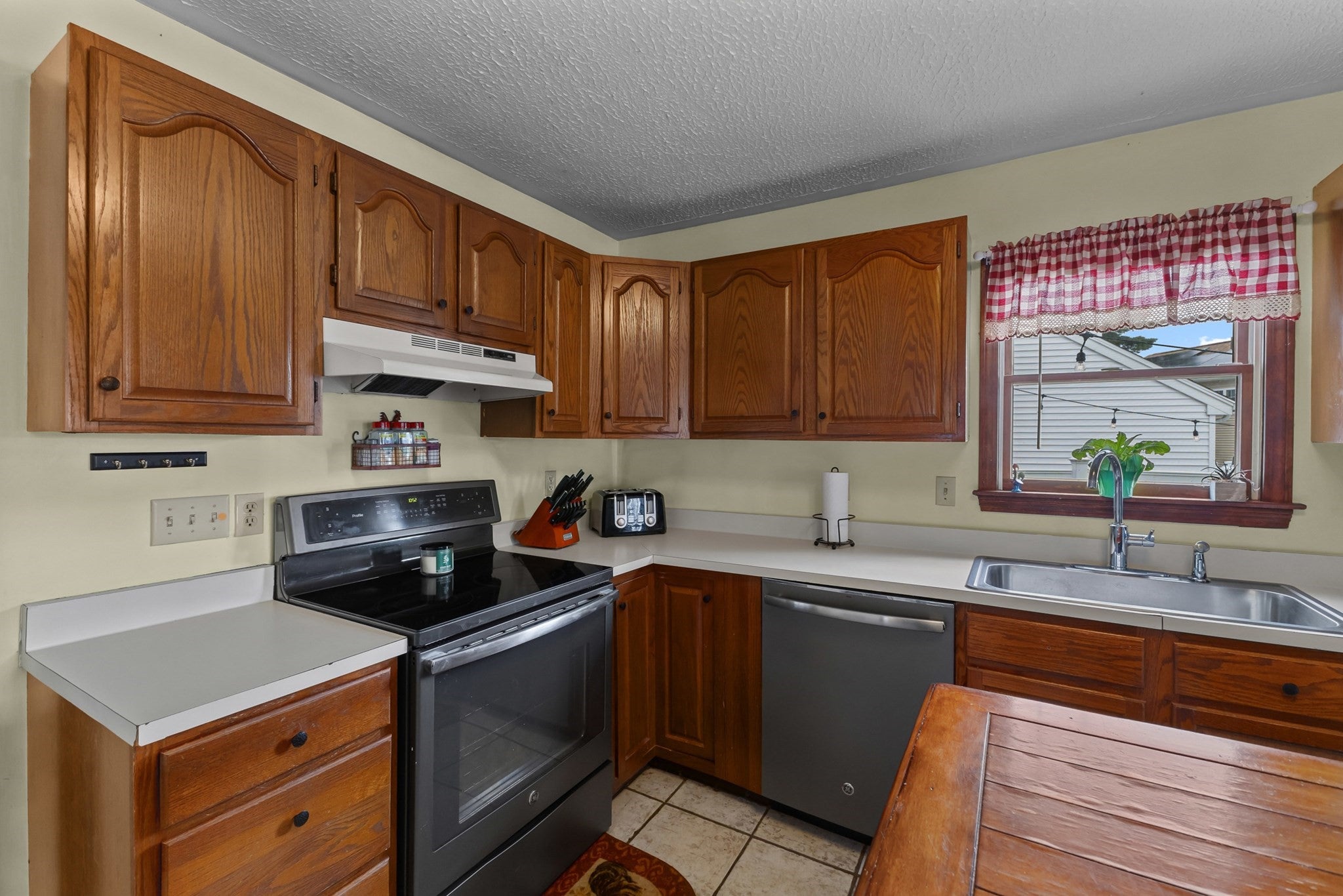 4 Birch DR, Webster, MA, 4 Birch DR, Webster, MA Photo #15