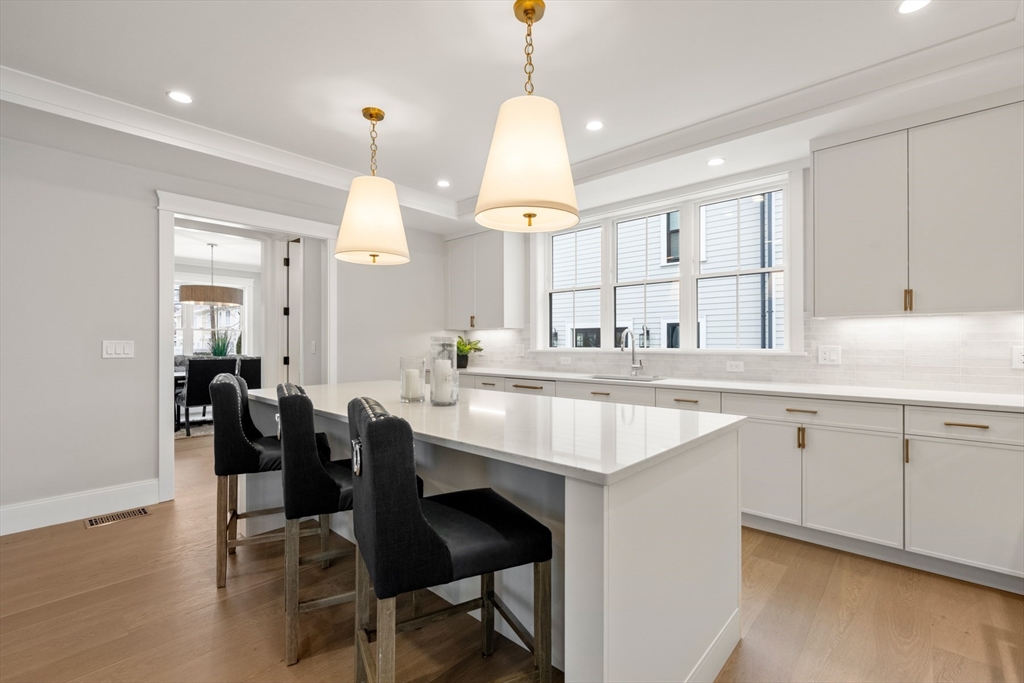 237 California St 237