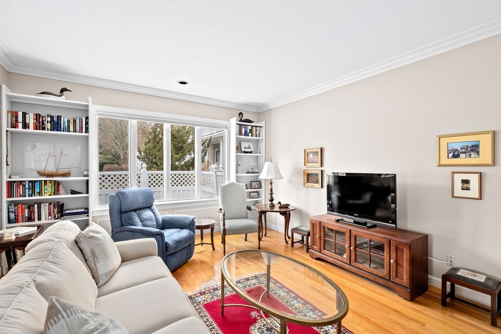 74 Branch St 19