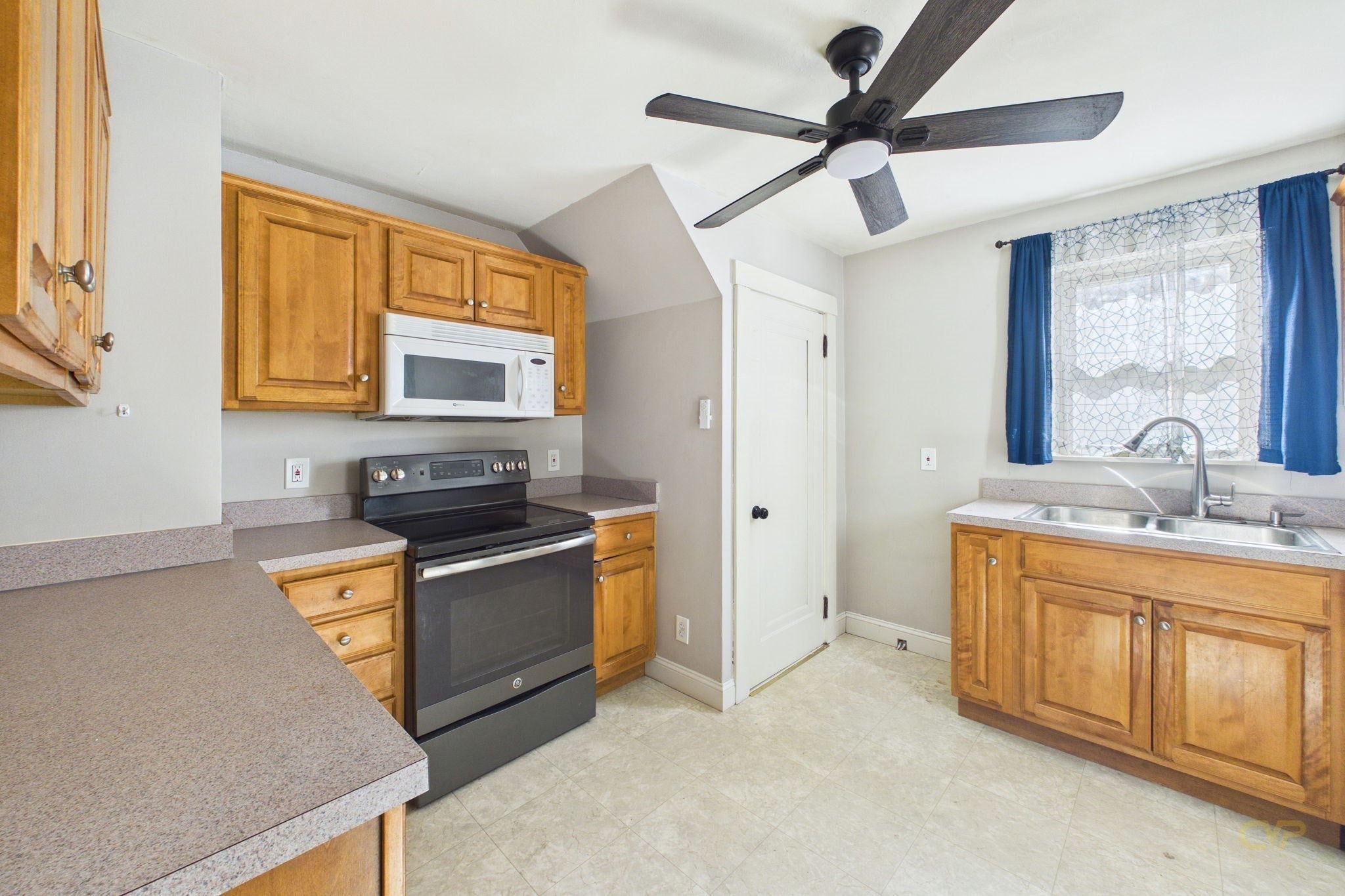 26 Hough Rd, Sutton, MA, 26 Hough Rd, Sutton, MA Photo #13