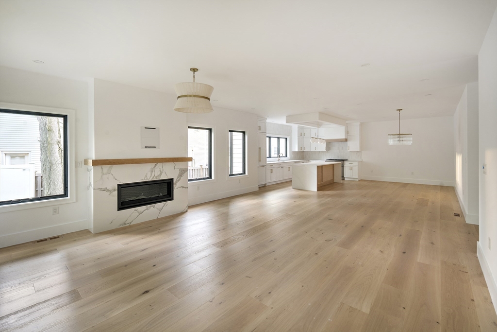 230 Auburn St 230