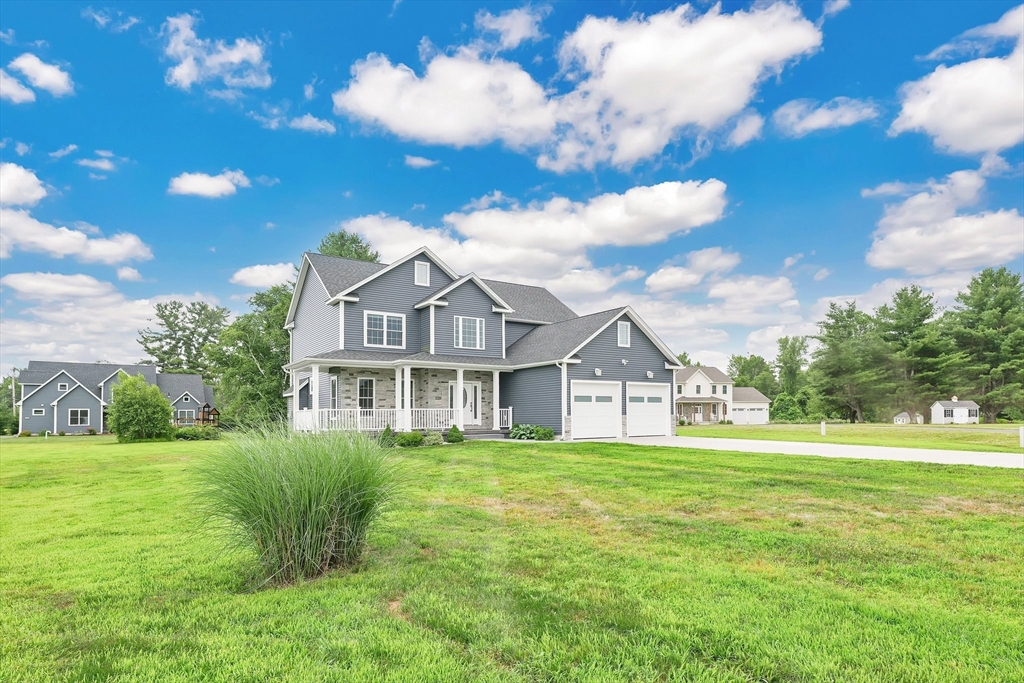 7 Sawgrass Ln