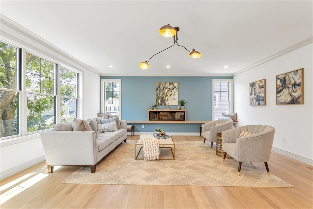 15 Conry Crescent