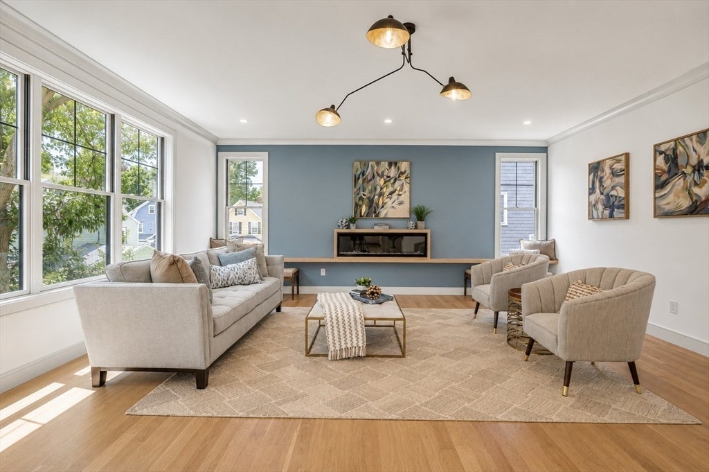 15 Conry Crescent