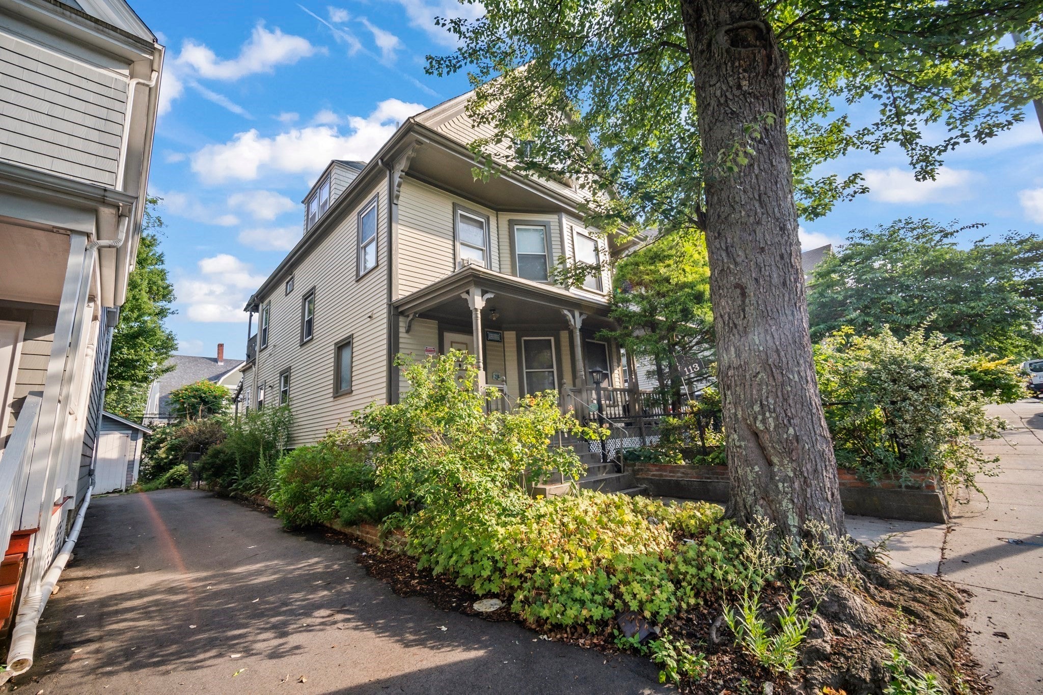 113 Dakota St, Boston MA 02124