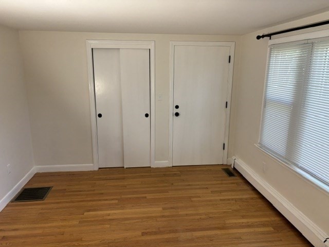 Plainville, Massachusetts 02762, United States, 2 Bedrooms Bedrooms, ,1 BathroomBathrooms,Residential,Contingent,182015