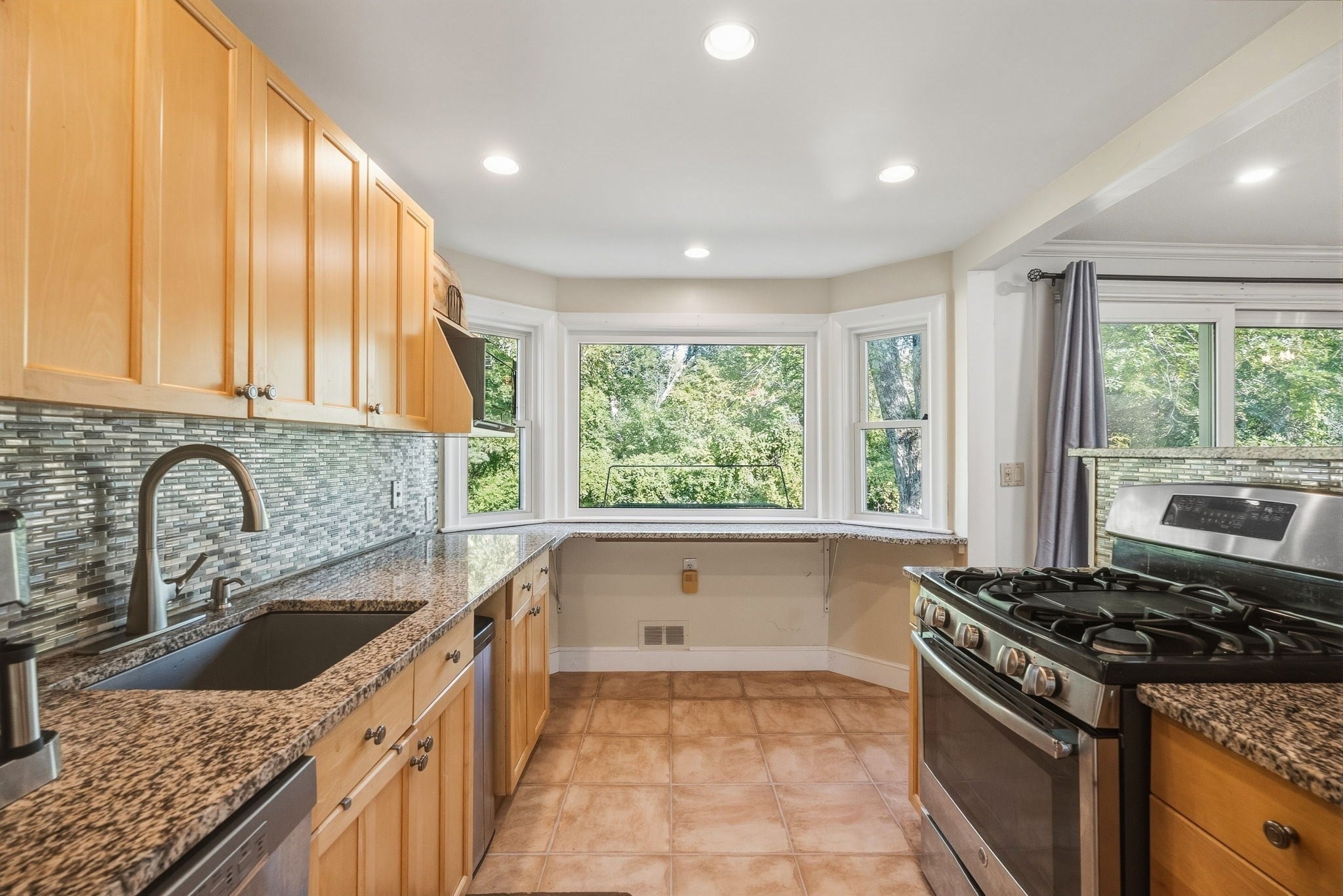 12 Dean Rd, Wayland, MA, 12 Dean Rd, Wayland, MA Photo #7