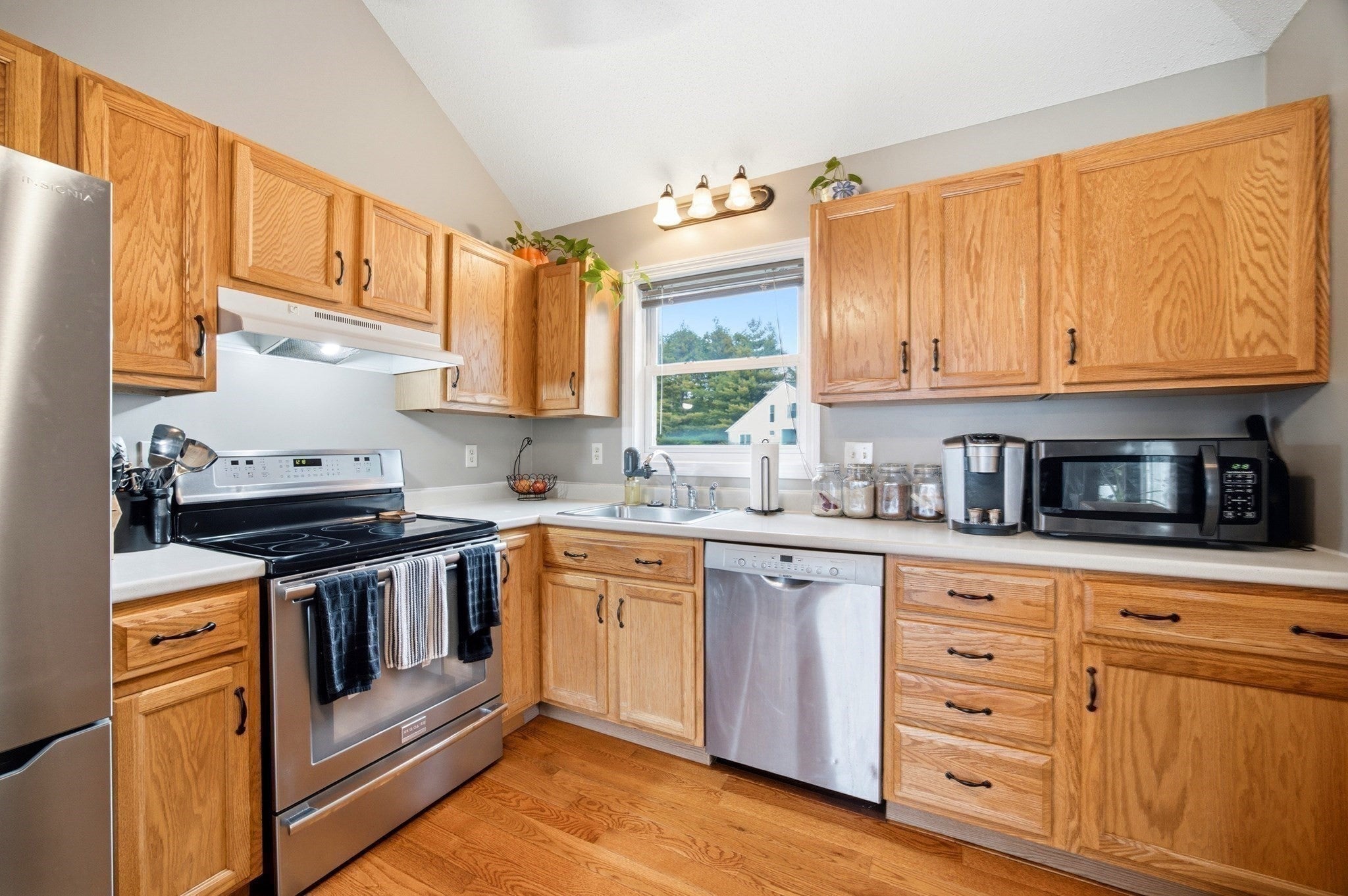 17 Curry Lane #17, Chicopee, MA Photo #12