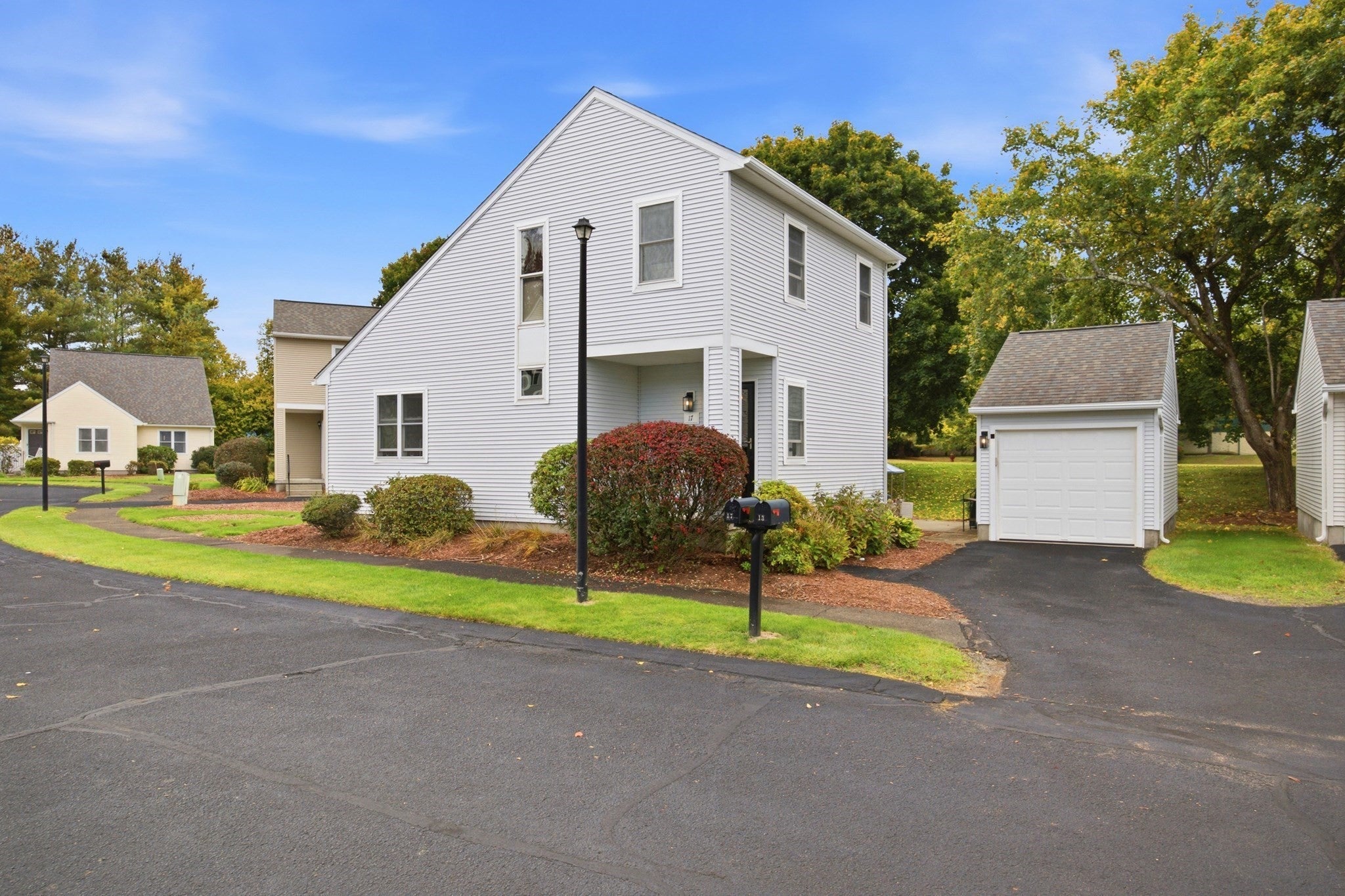 17 Curry Lane 17