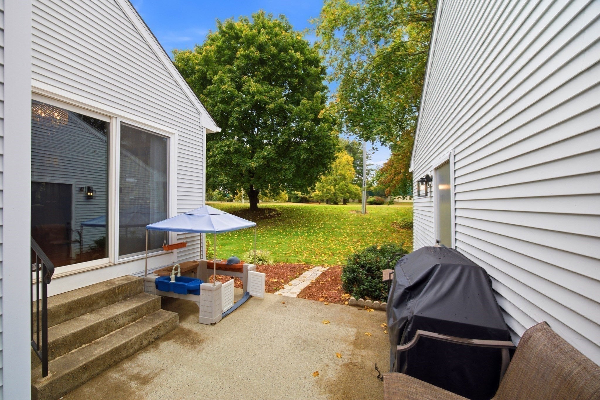 17 Curry Lane #17, Chicopee, MA Photo #34