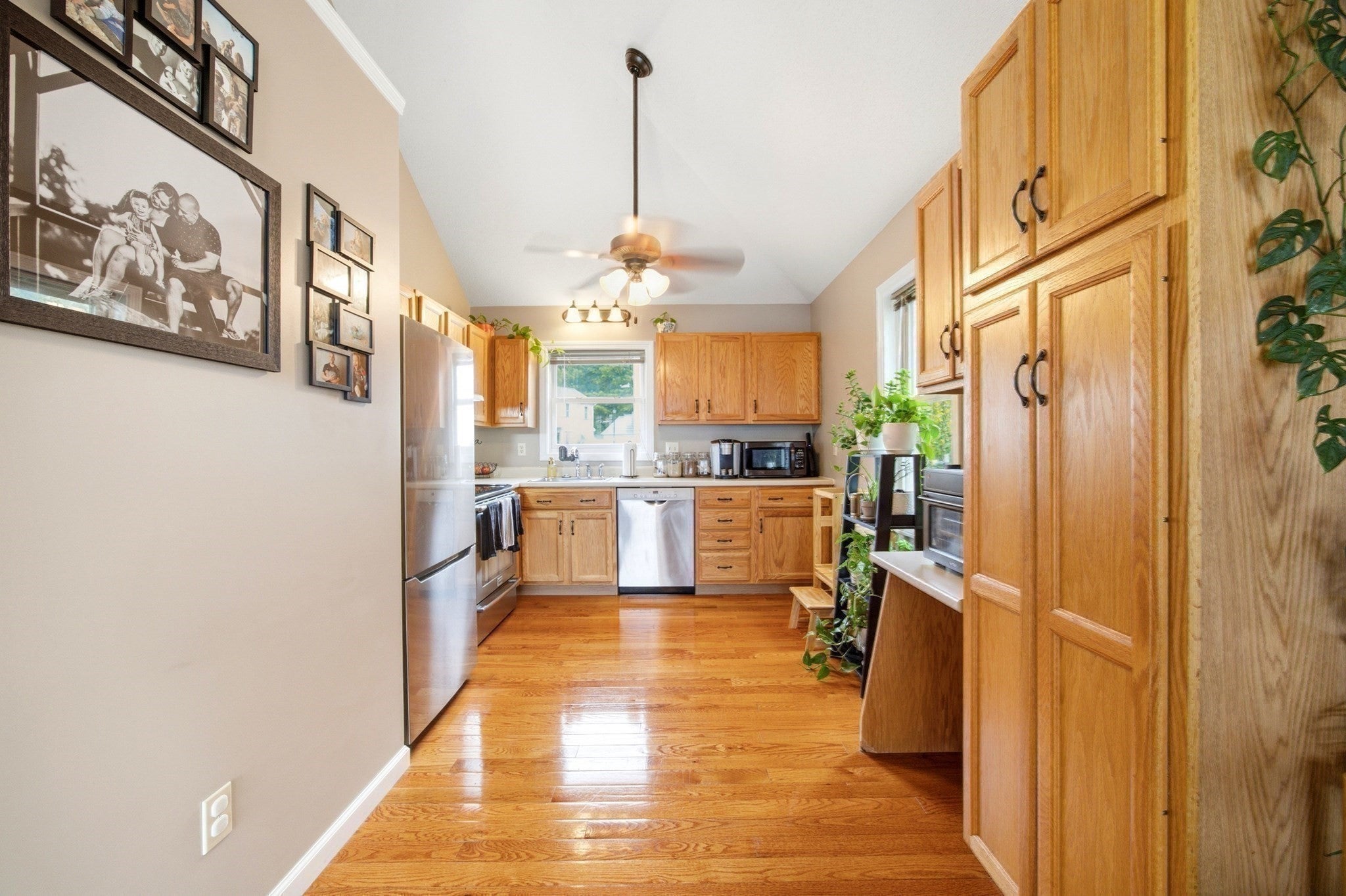 17 Curry Lane #17, Chicopee, MA Photo #10