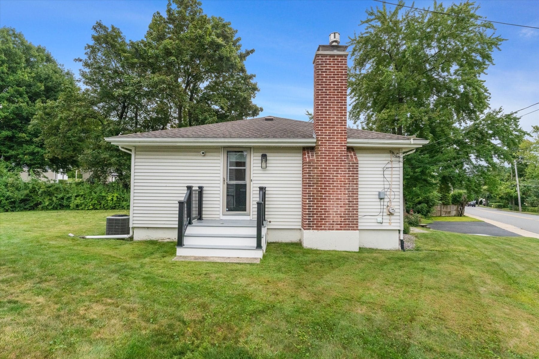 194 Holden St, Worcester, MA Photo #32