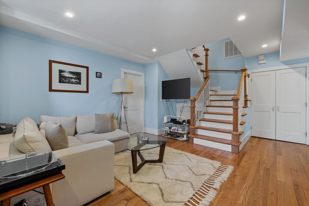 293 Rindge Ave 2