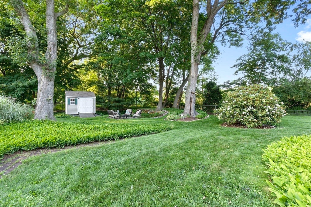 176 Colon St, Beverly, MA Photo #23