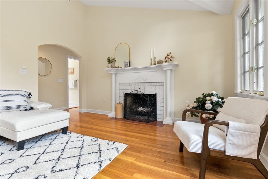 176 Colon St, Beverly, MA Photo #12