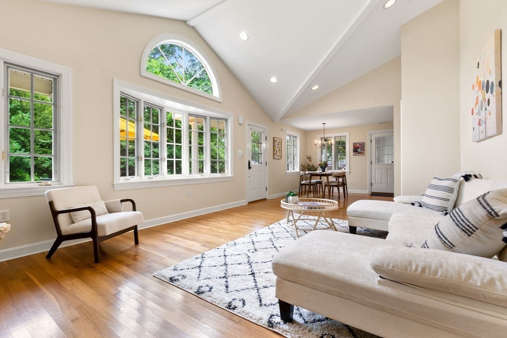 176 Colon St, Beverly, MA Photo #13