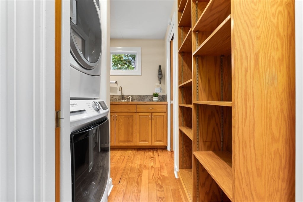 176 Colon St, Beverly, MA Photo #20