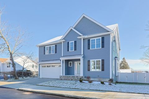 Photo of 35 Wilson St, Medford, MA 02155 (MLS # 73460107)