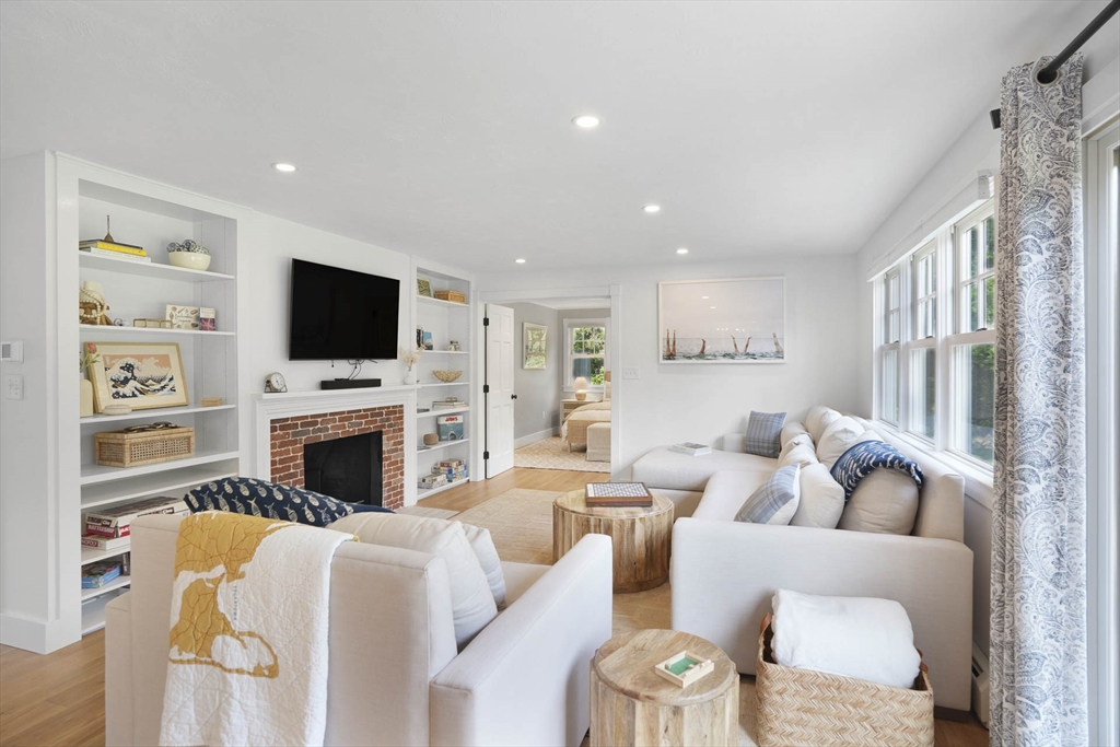 5 Katama Dr