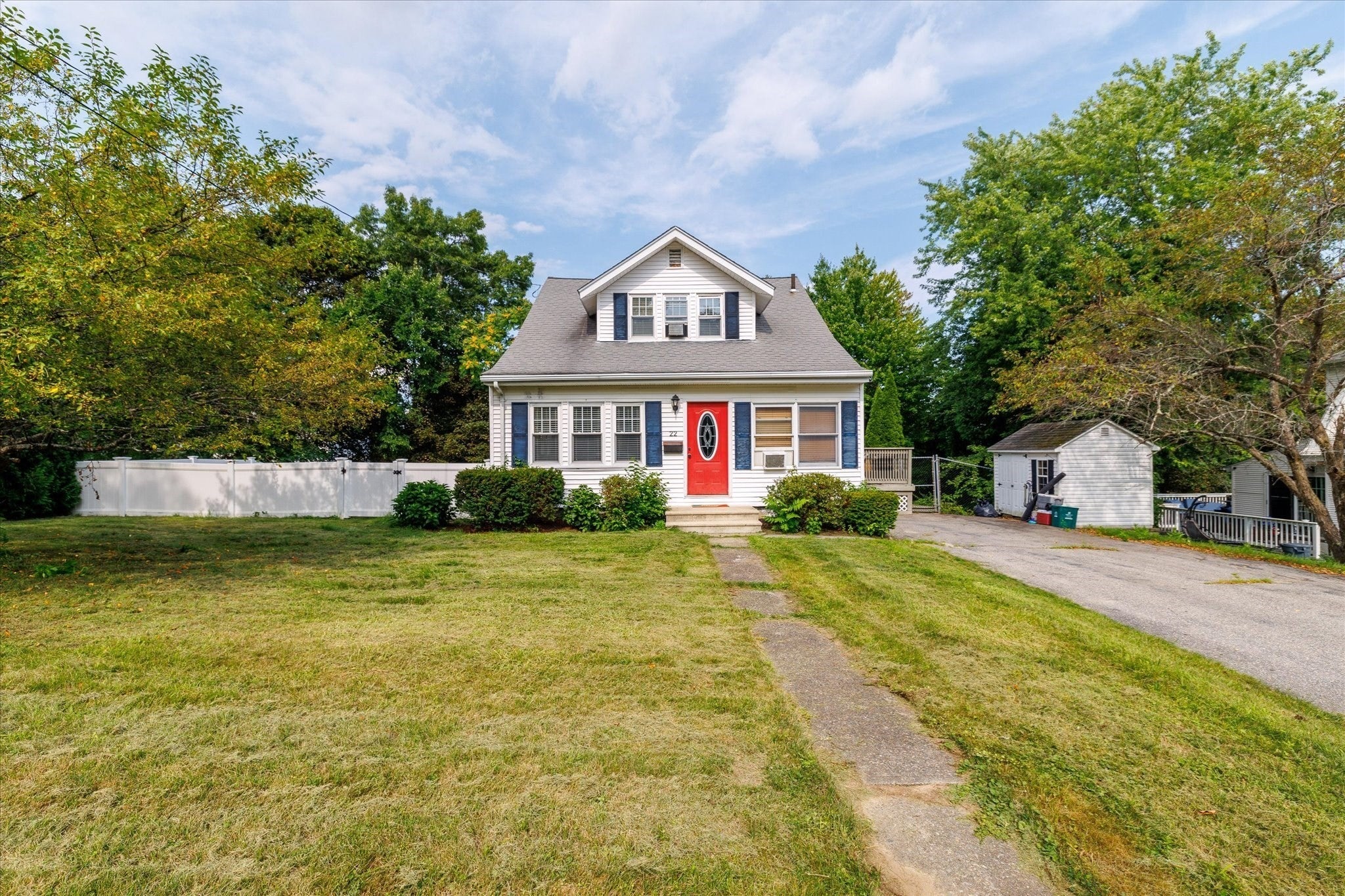 Photo of 22 Oneida AVE, Worcester, MA