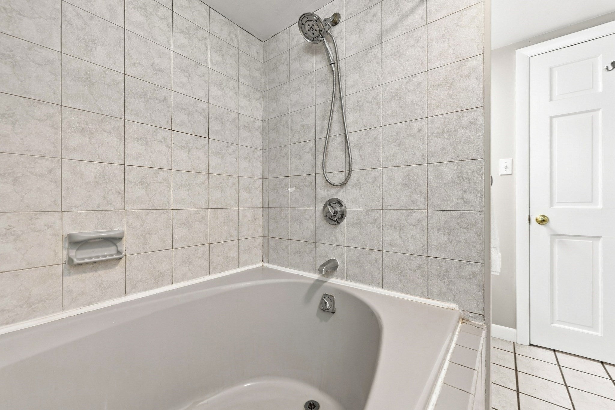 26 Glen Forest Lane, Methuen, MA, 26 Glen Forest Lane, Methuen, MA Photo #26