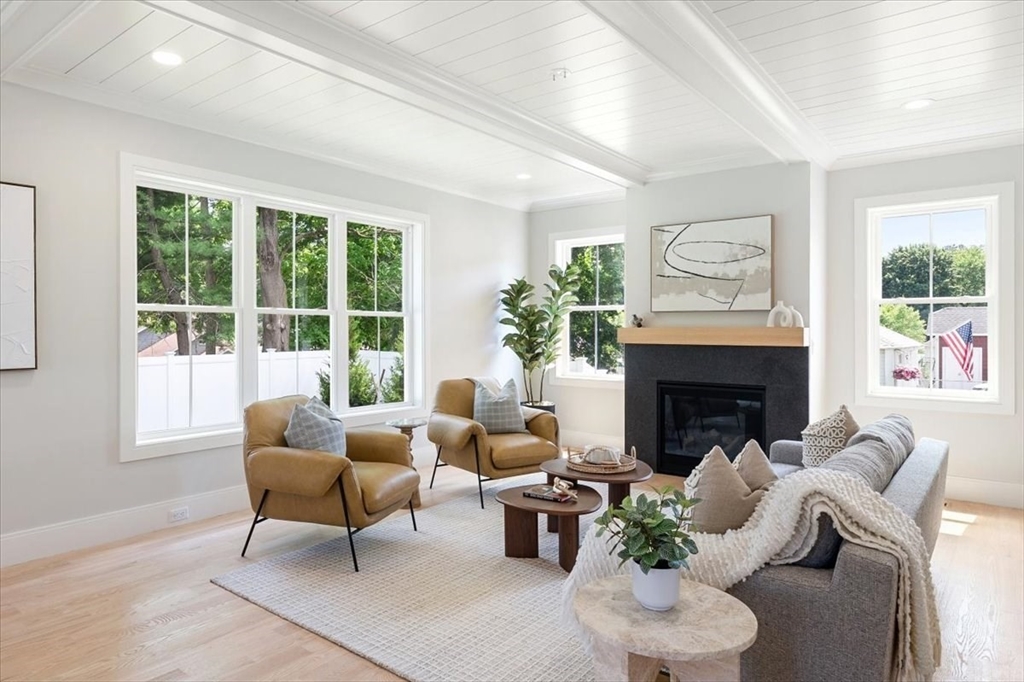 6 Oak Knoll Road