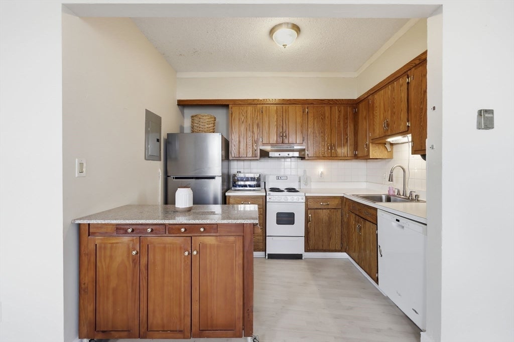 140 Chestnut St #604, Springfield, MA, 140 Chestnut St #604, Springfield, MA Photo #4