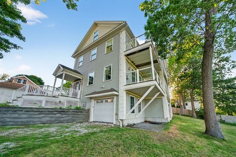 12 Quentin St Quincy MA 02169