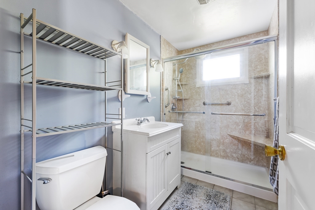 32 Smith Ave, Newton, MA Photo #19