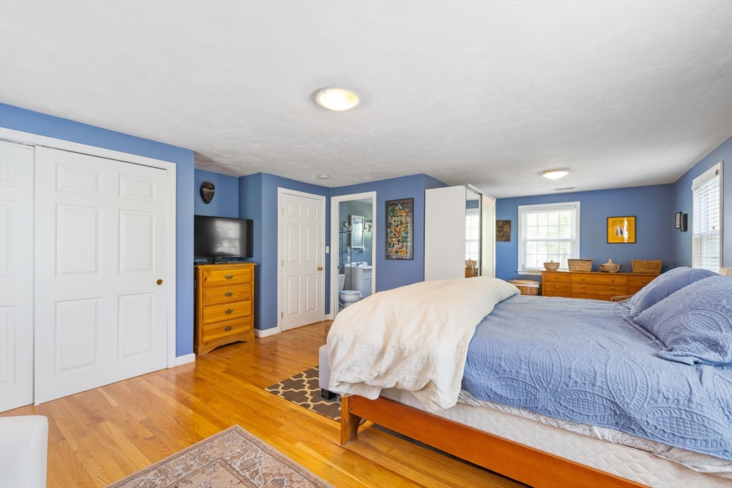 32 Smith Ave, Newton, MA Photo #17