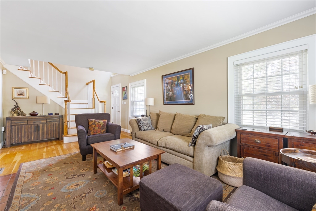 32 Smith Ave, Newton, MA Photo #14