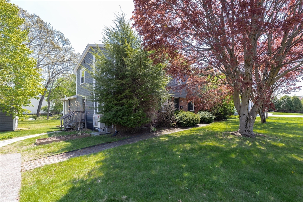 32 Smith Ave, Newton, MA Photo #2