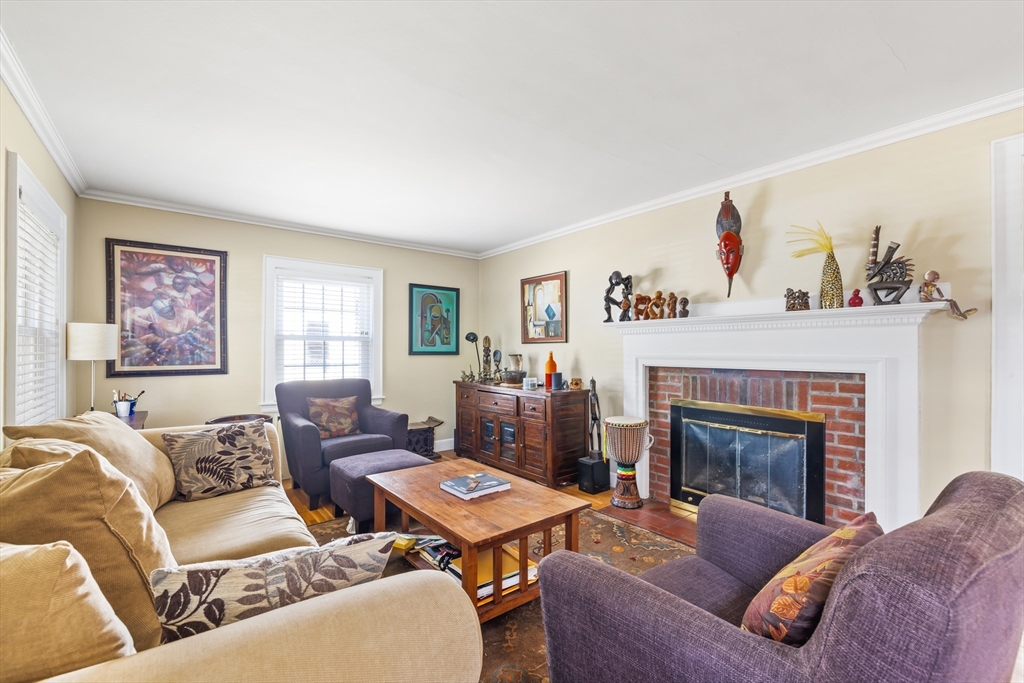 32 Smith Ave, Newton, MA Photo #13