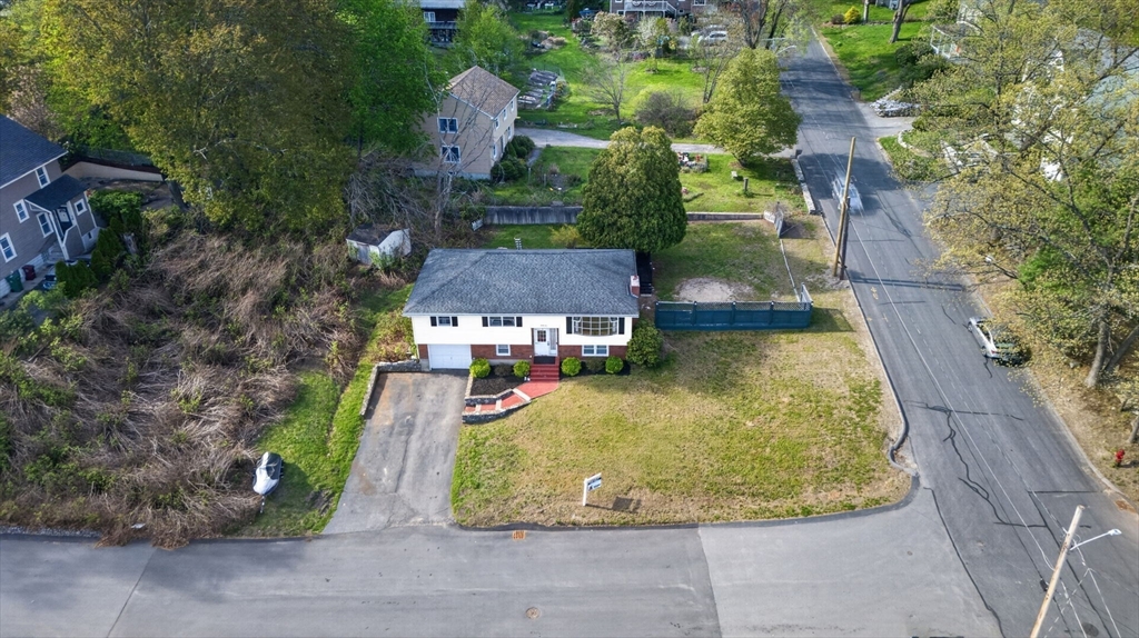 34 E 6th St, Lowell, MA Photo #39
