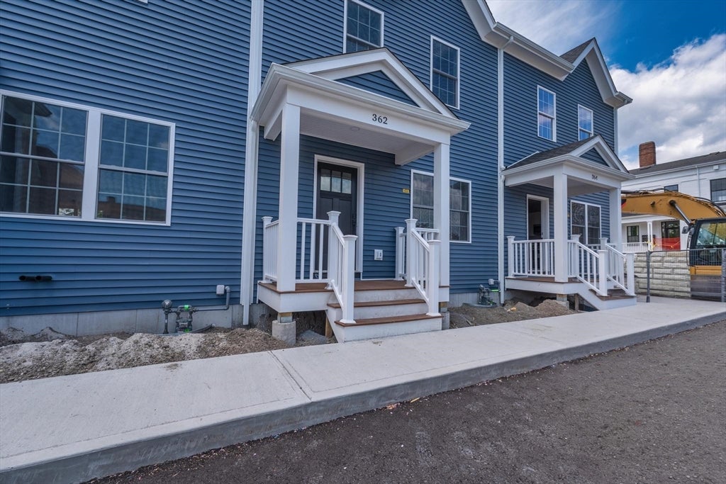 362 High St #362, Fall River, MA Photo #2