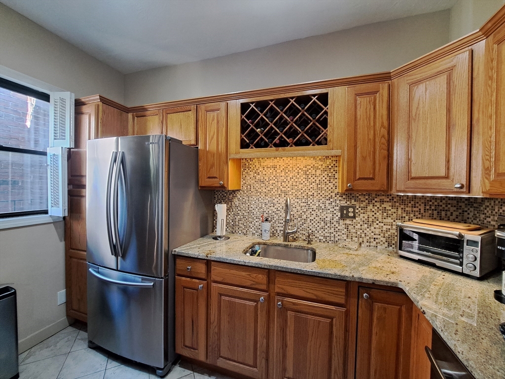 195 Endicott Street 3