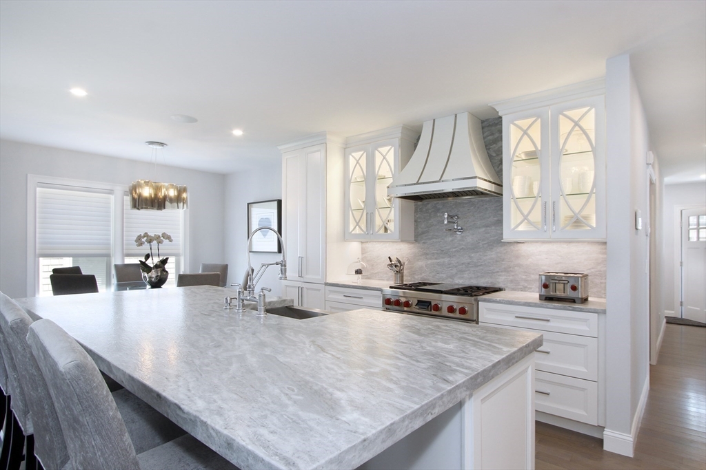 79 Cobblestone Cir