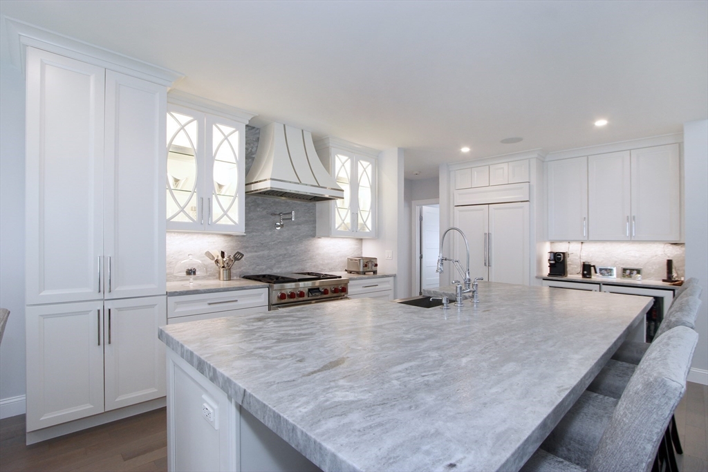 79 Cobblestone Cir