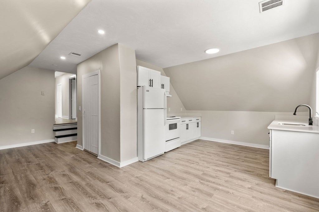 83 Oak Street, Uxbridge, MA Photo #29